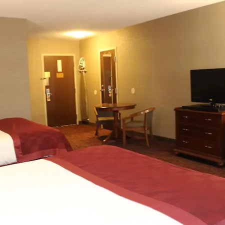 Hotel Ramada By Wyndham Grand Forks Exterior foto