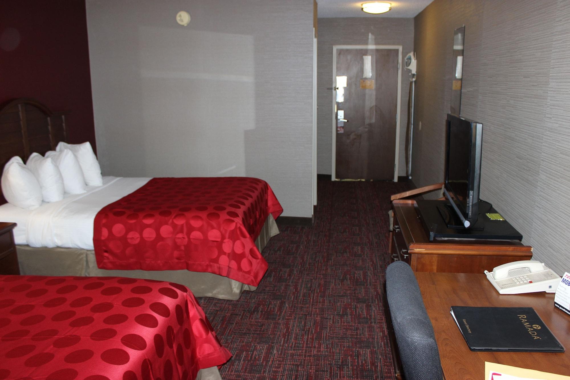 Ramada By Wyndham Grand Forks