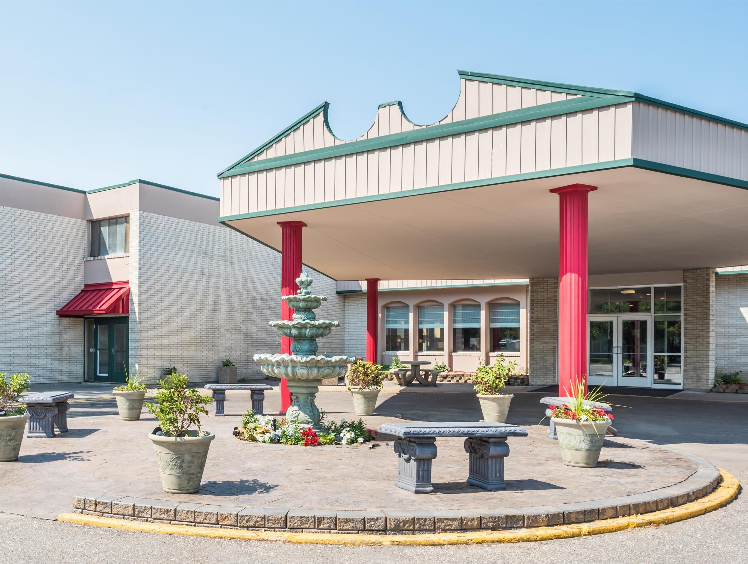Ramada By Wyndham Hotel Grand Forks