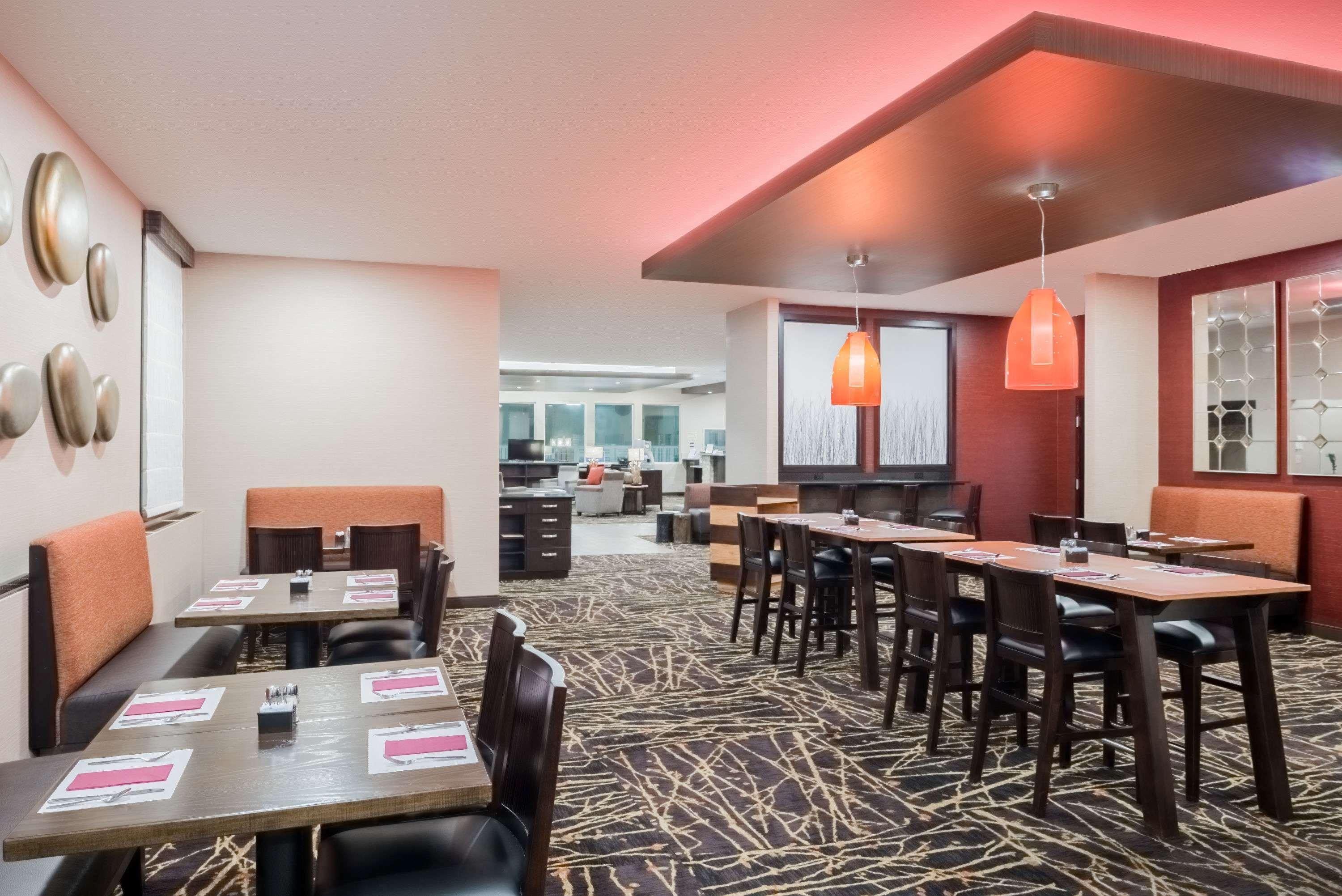 Ramada By Wyndham 3*