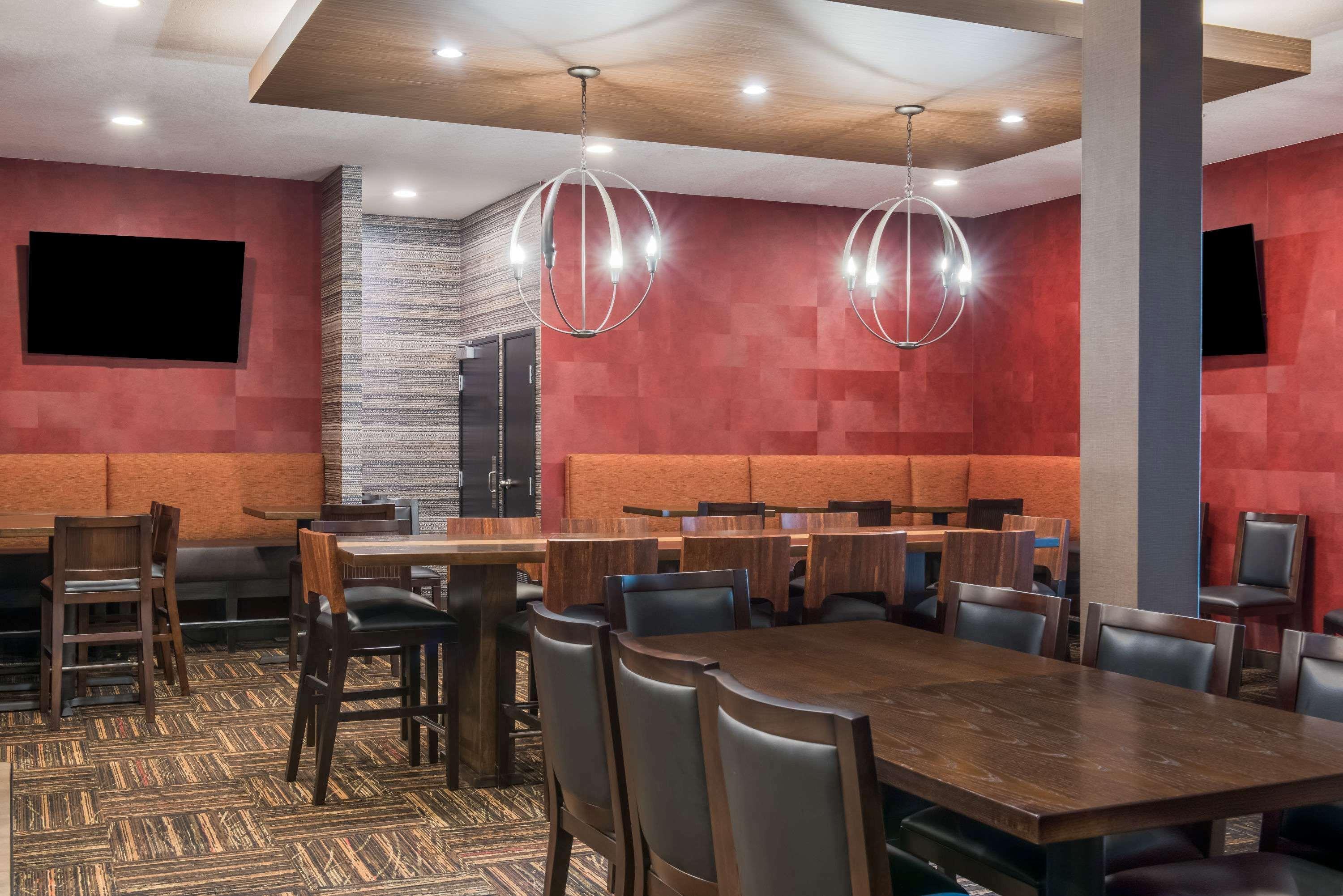 Hotel Ramada By Wyndham 3*