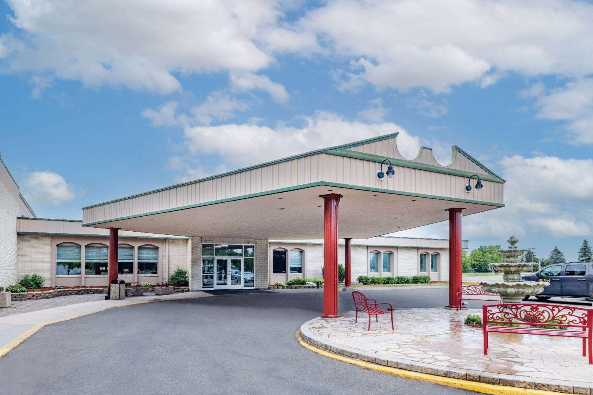 Ramada By Wyndham
