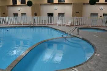 Ramada By Wyndham Hotel 3*